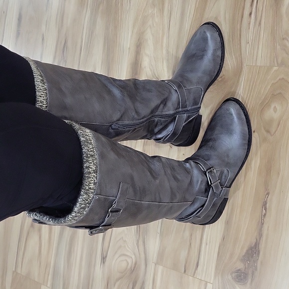 Justfab boots 8.5 - Picture 3 of 7